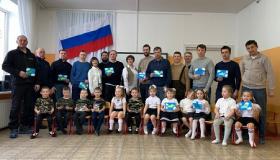 С Днем защитника Отечества